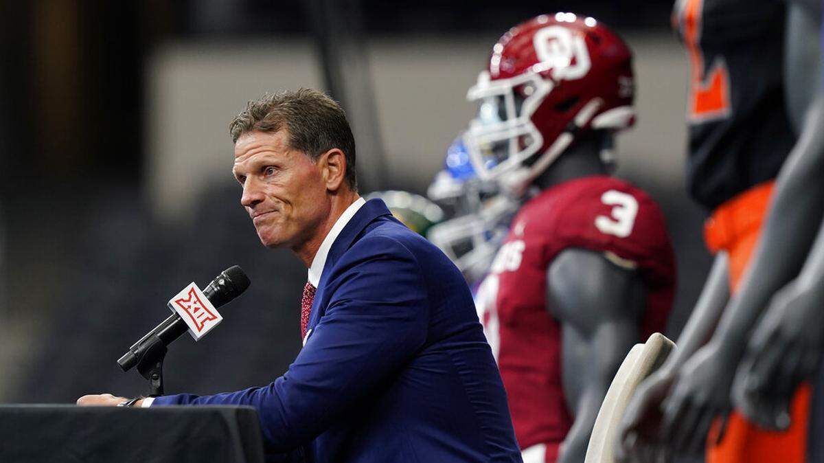Oklahoma head coach Brent Venables pauses while speaking to reporters at the NCAA college football Big 12 media days in Arlington, Texas, Thursday, July 14, 2022. (AP Photo/LM Otero)