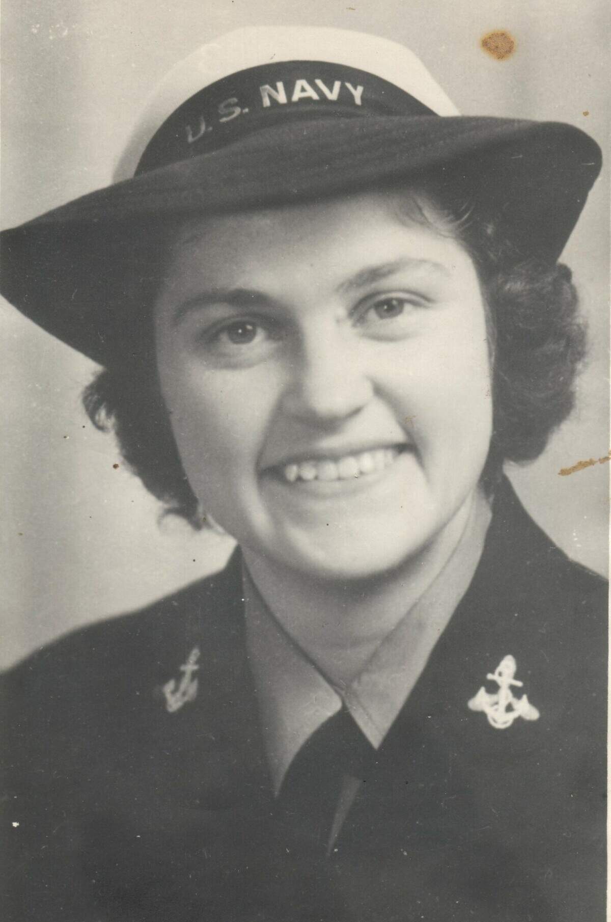 Fay Anna (Ludiker) Lemanski, WAVES