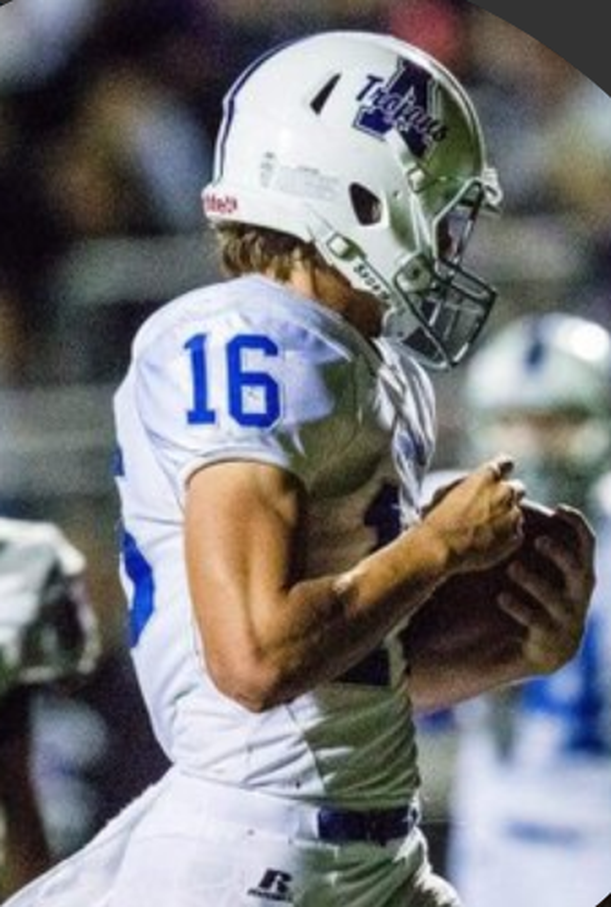 Andover Trojans football quarterback Eli Fahnestock