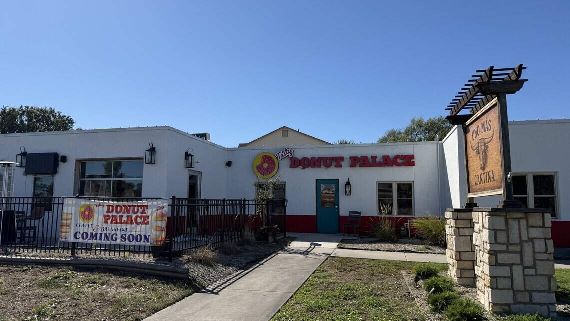 What’s the status of Donut Palace’s newest location? Here’s an update