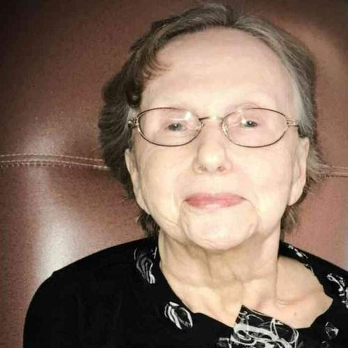 Joyce Snelling Grubbs taught piano from 1975 until 2007.