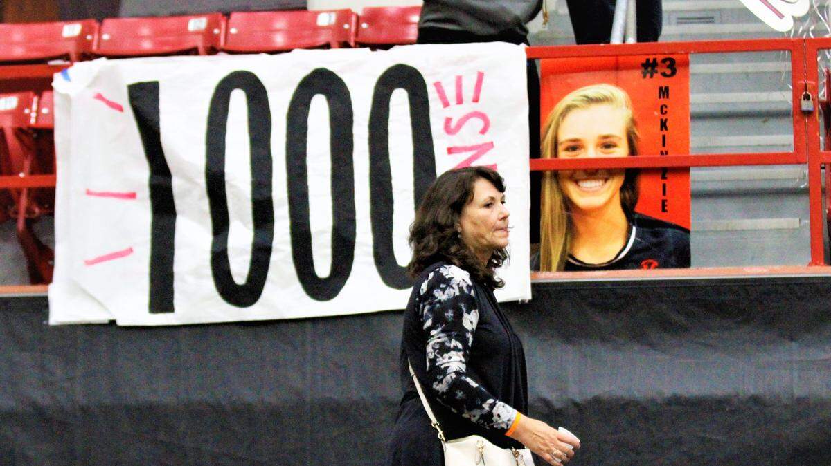 Lansing volleyball coach Julie Slater