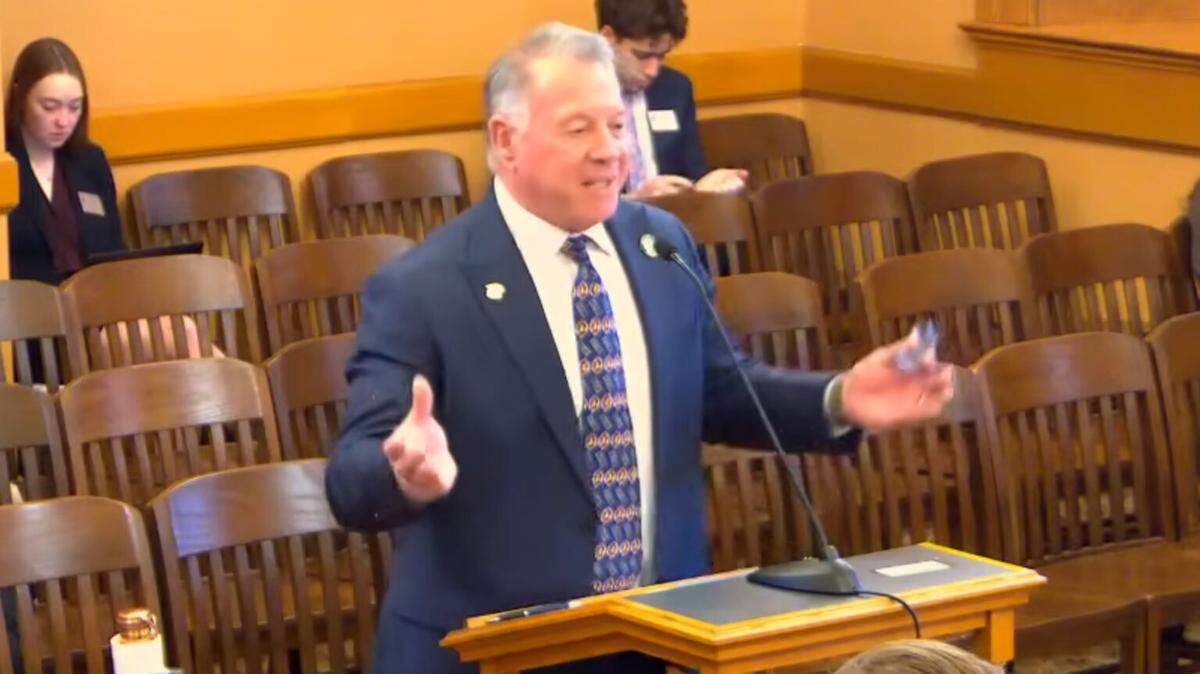 Sen. Brad Starnes, a Riley Republican, was the sole testifier in favor of his bill to require drivers to use their turn signals in roundabouts before the Senate Transportation Committee on Feb. 25, 2026.