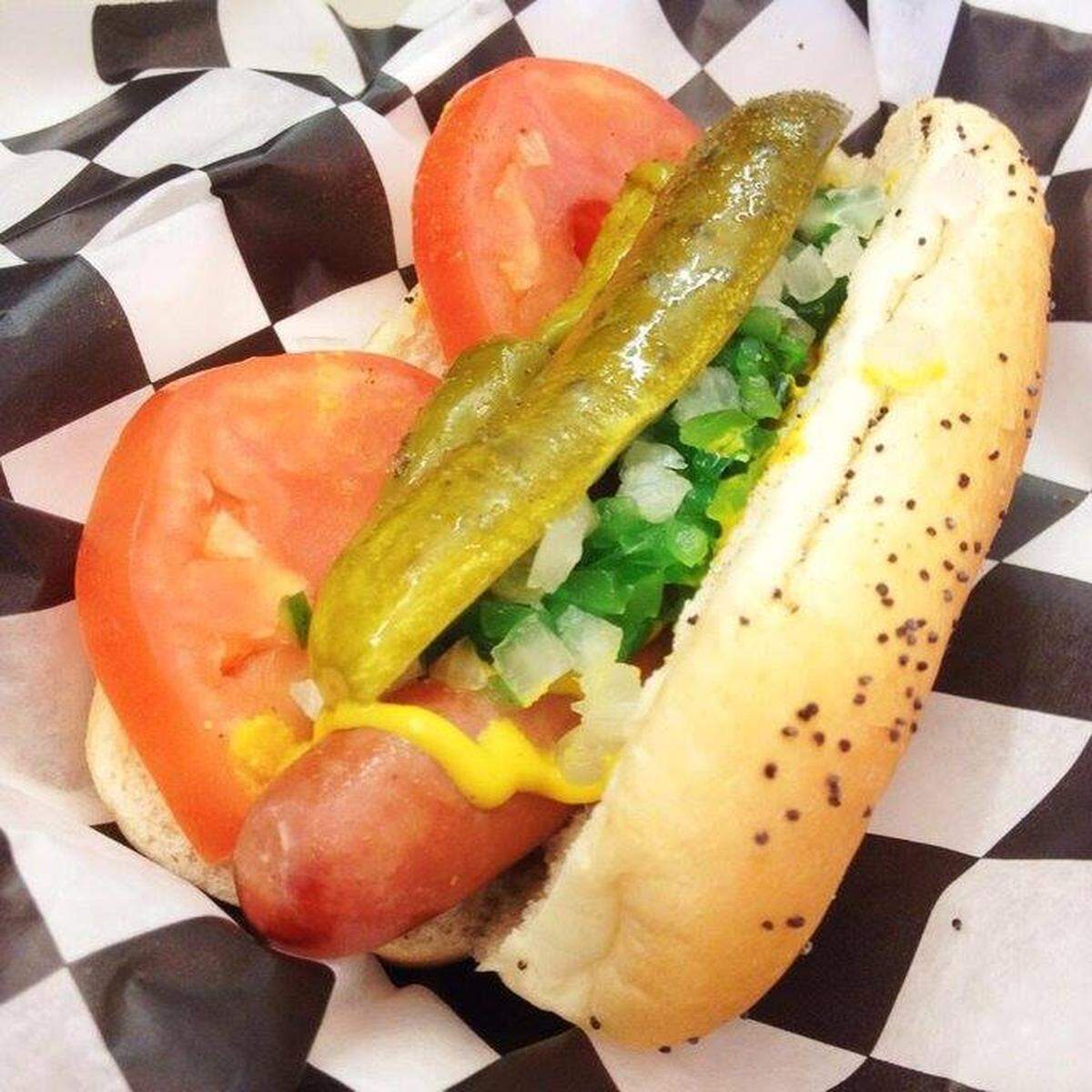 Chicago dogs and Italian beef sandwiches are Big B’s Beef’s specialties.