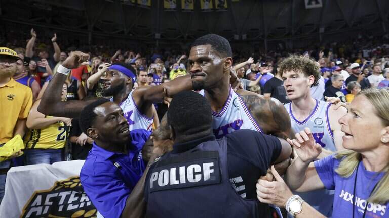 KU basketball-Wichita State TBT alumni game ends with bloody brawl