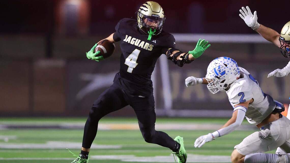 Kansas high school football team rankings for each class after Week 7’s games
