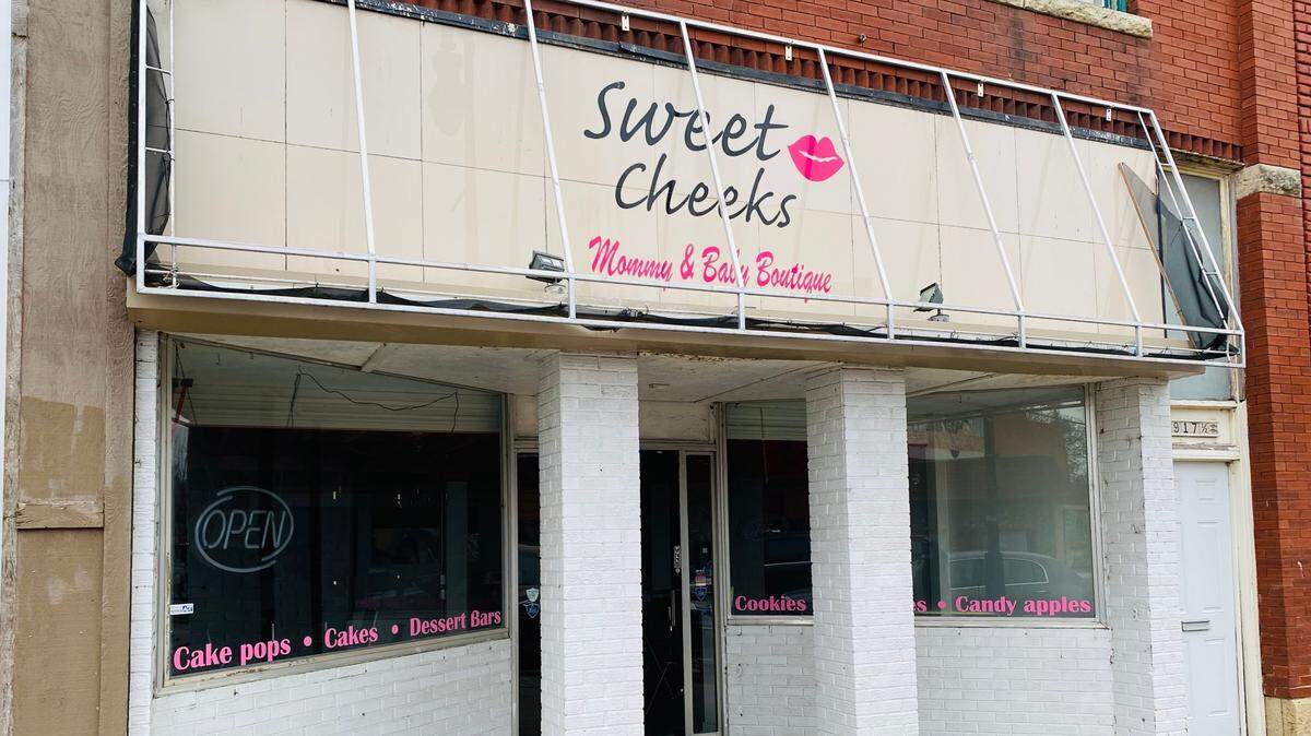 A new breakfast restaurant will open in Delano on Friday, and it’s not called Sweet Cheeks.