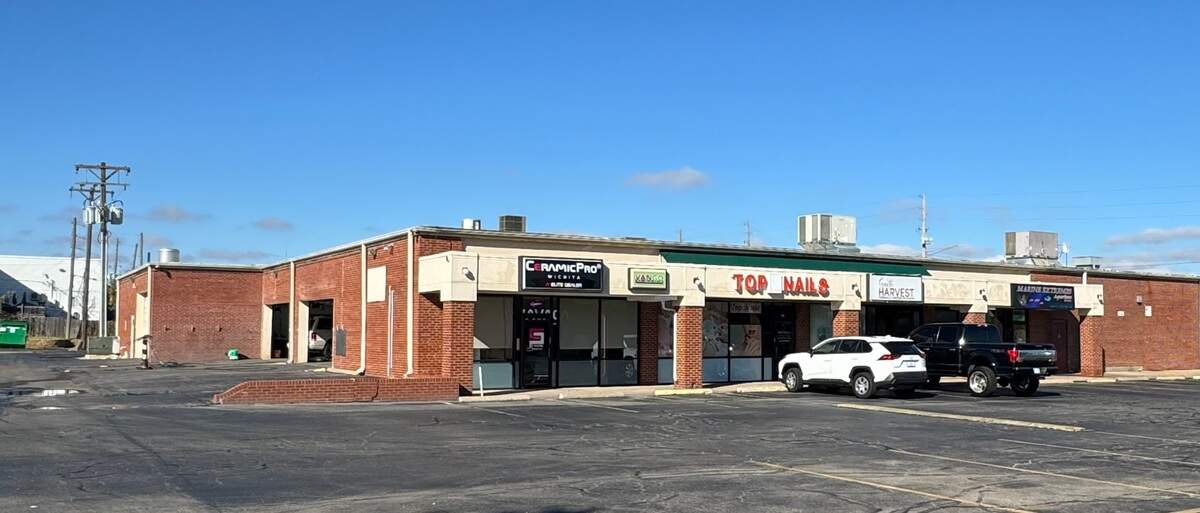 In 1986, the Crestview Bowling Alley at 21st and Woodlawn was converted into a strip center. It still operates today, known as Crestview Village.