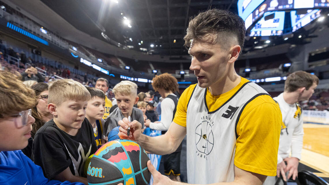 Why March Madness is not as mad as 2018 — and why KU fans are rooting for Missouri