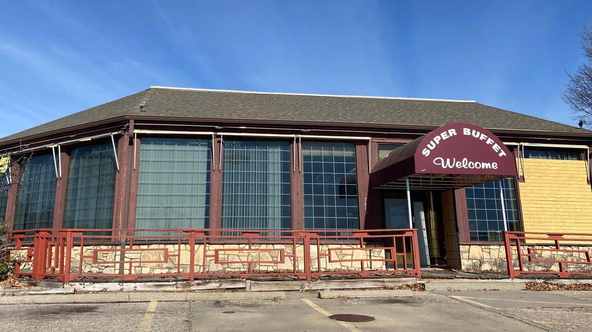 The onetime Joe Kelly’s building near Towne East could soon be home to three new food-and-drink concepts.