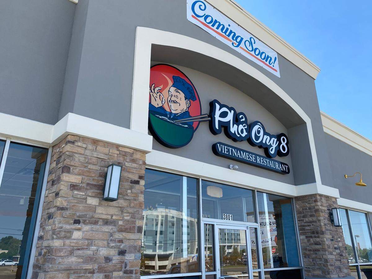 Pho Ong 8 is relocated to a bigger space on East Harry.