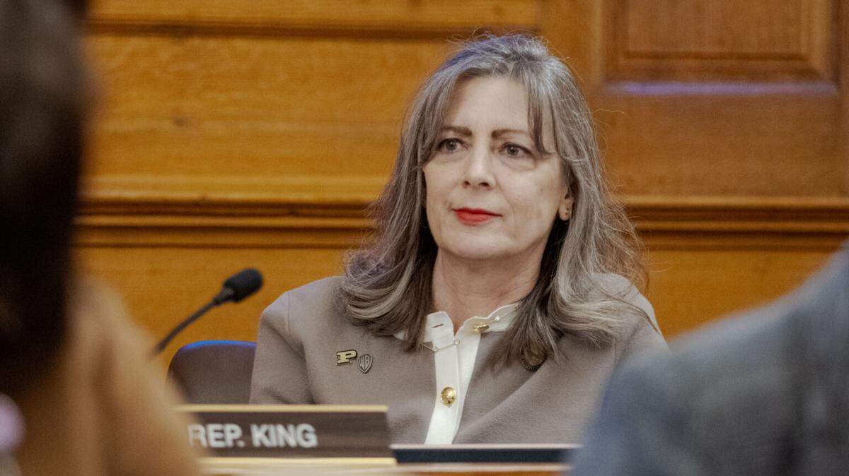 Sen. Kellie Warren advocated for a bill that would tighten state blackmail laws to include children being pressured for sex or things like sharing homework.
