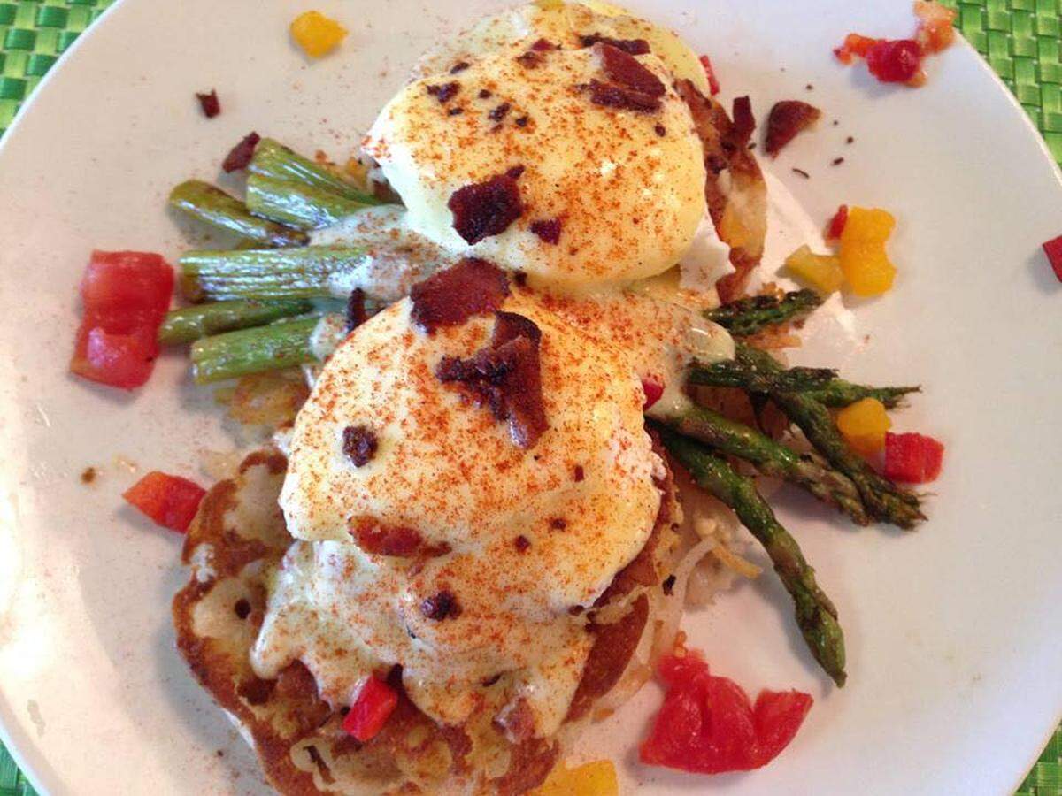 Doo-Dah Diner is known for its crab cakes Benedict.