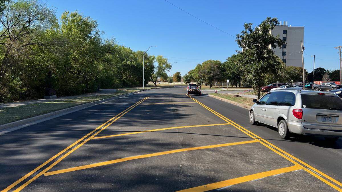 New lane striping on McLean between Central and 13th turned a four-lane road into a two-lane one with an absurdly extra-wide median.