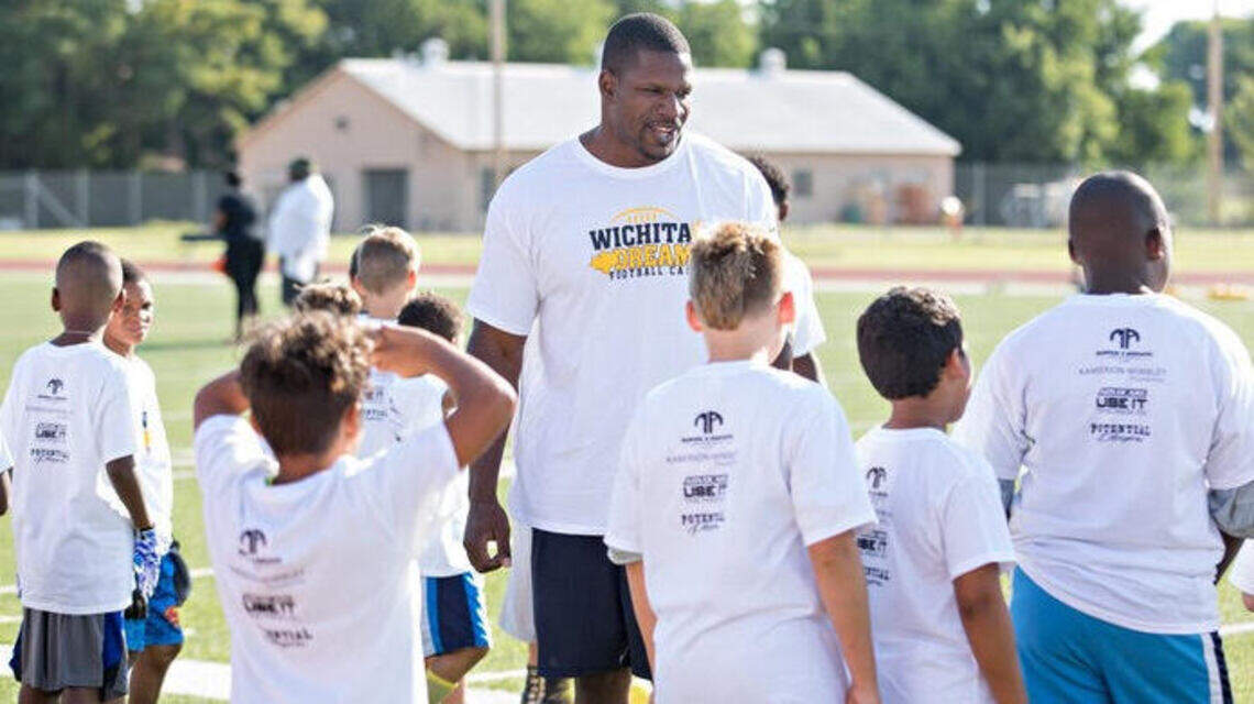 Kamerion Wimbley returning to Wichita to host free kids camp with other NFL veterans