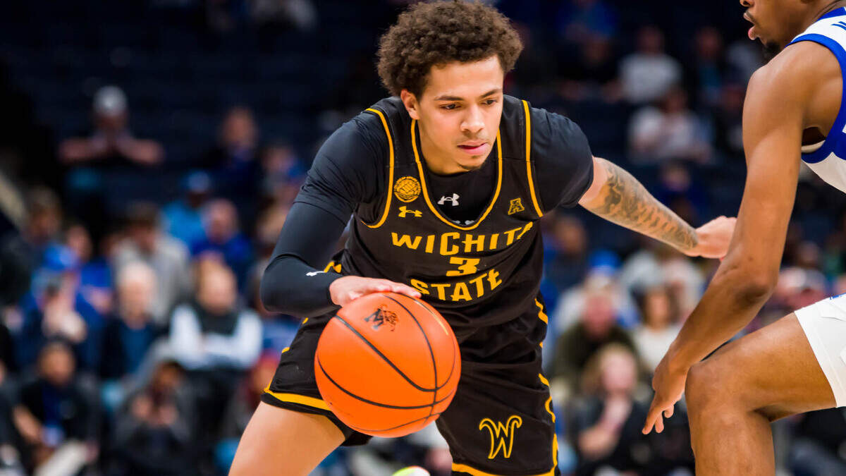 Craig Porter attacks the defense in the first half of Wichita State’s road game at Memphis on Thursday.
