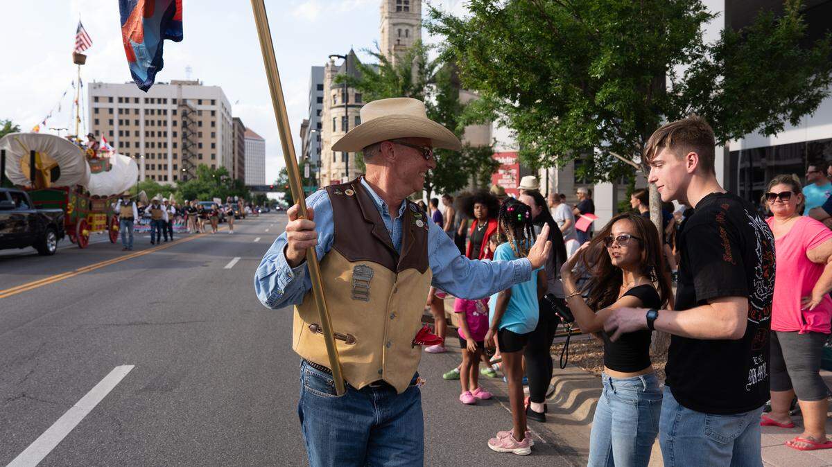 This year’s Sundown Parade, inspired by the Riverfest’s 2026 theme, “The Spirit of the 250th Birthday of the United States!”