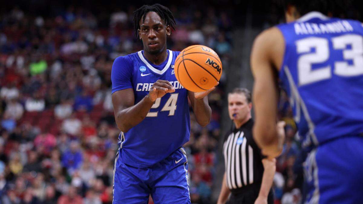 Arthur Kaluma looks to make a play for the Creighton Blue Jays