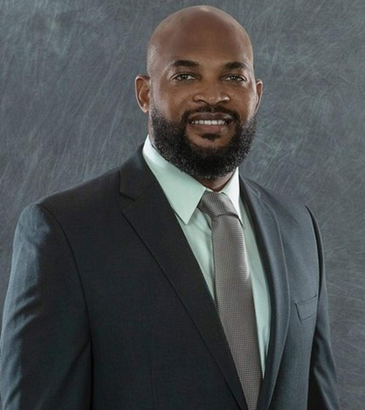 Garden City head coach Antwain Scales
