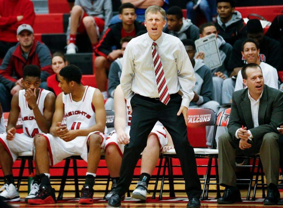 Heights coach Joe Auer learned a lot of coaching by watching the practices of former Iowa coaches George Raveling and Tom Davis.