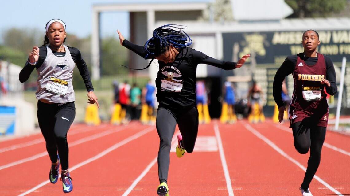 A comeback you have to see to believe: Newton’s Kalli Anderson erases huge gap in girls 4x1 relay
