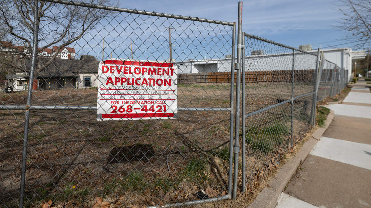 The owners of the space behind Happiness Plaza at Douglas and Clifton have been trying to get the area turned into a parking lot.