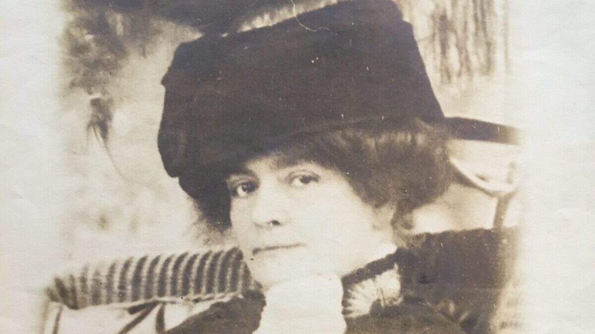 Zoe Anderson Norris found fame, if not fortune after leaving Wichita.