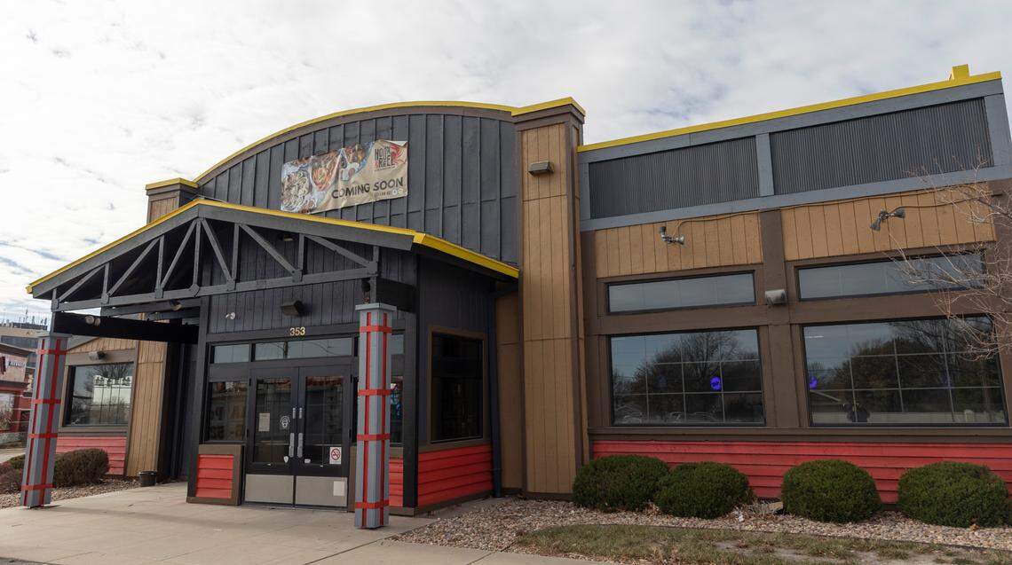 Hook & Reel Cajun Seafood Restaurant will open in the old Logan’s Roadhouse space at 353 S. Rock Road in March.