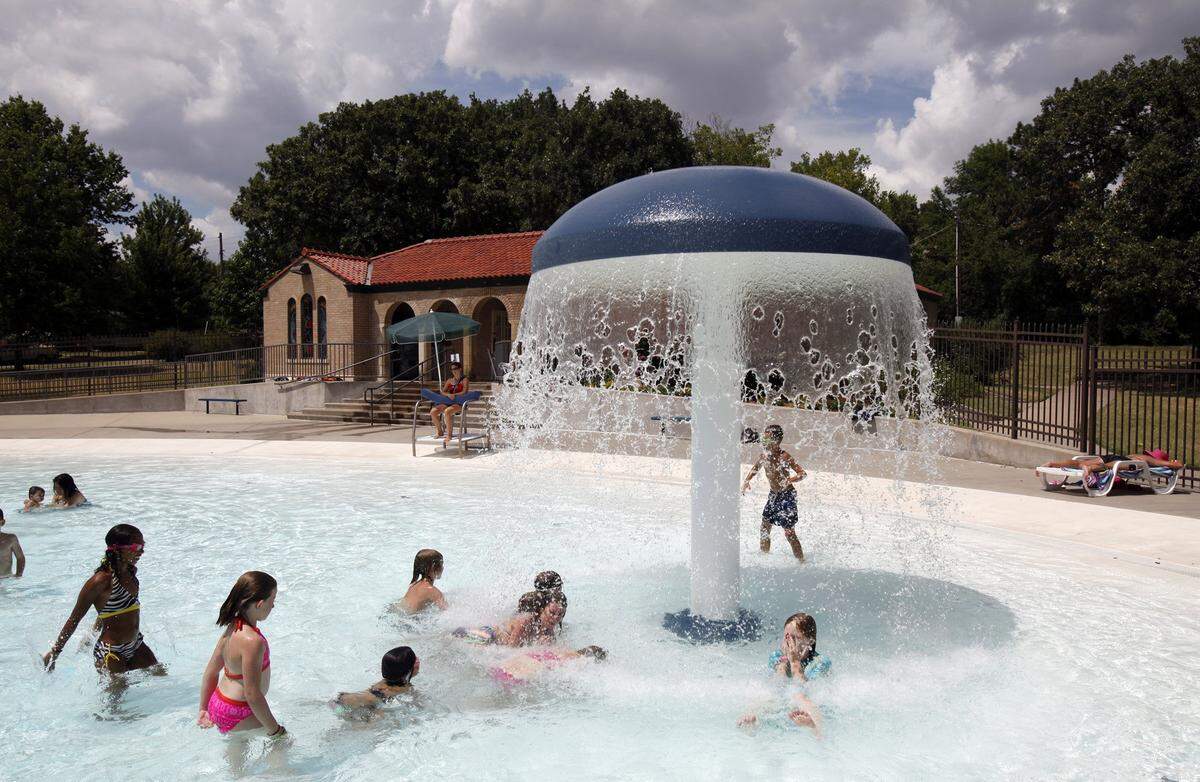 Wichita’s public swimming pools and themed splash parks open May 31.