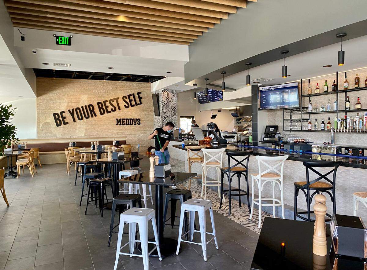 Alex Harb will donate 10 percent of weekend revenue from his five local Meddys restaurants to a nonprofit providing humanitarian aid to the people of Ukraine.