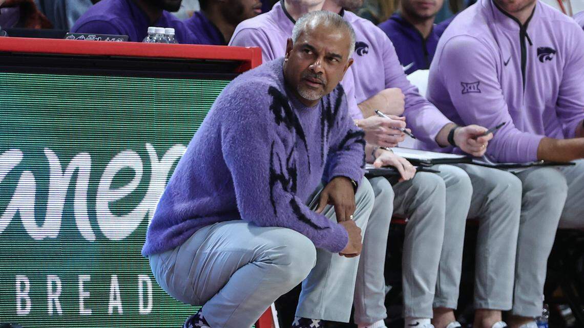 Kansas State Wildcats head coach Jerome Tang at Carnesecca Arena on Dec. 7, 2024.