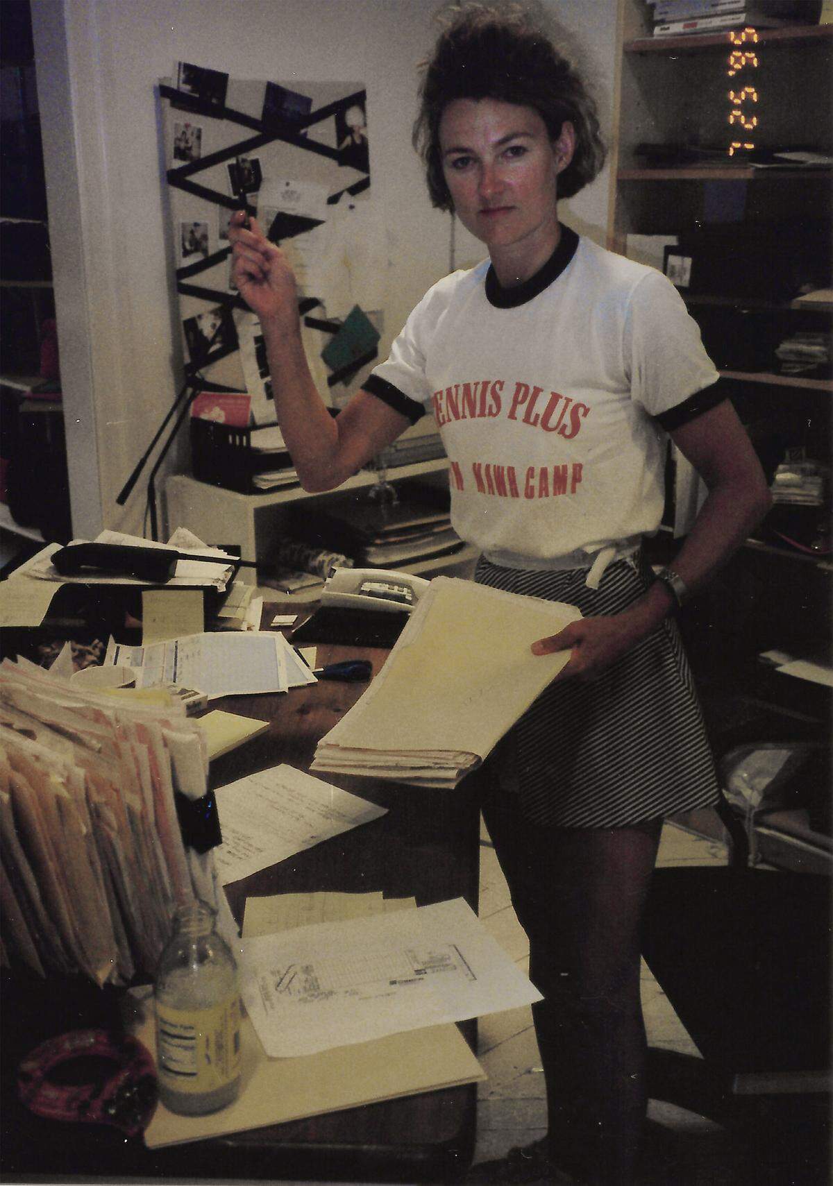 Elyce Arons in younger years, showing an early skill for combing different looks.