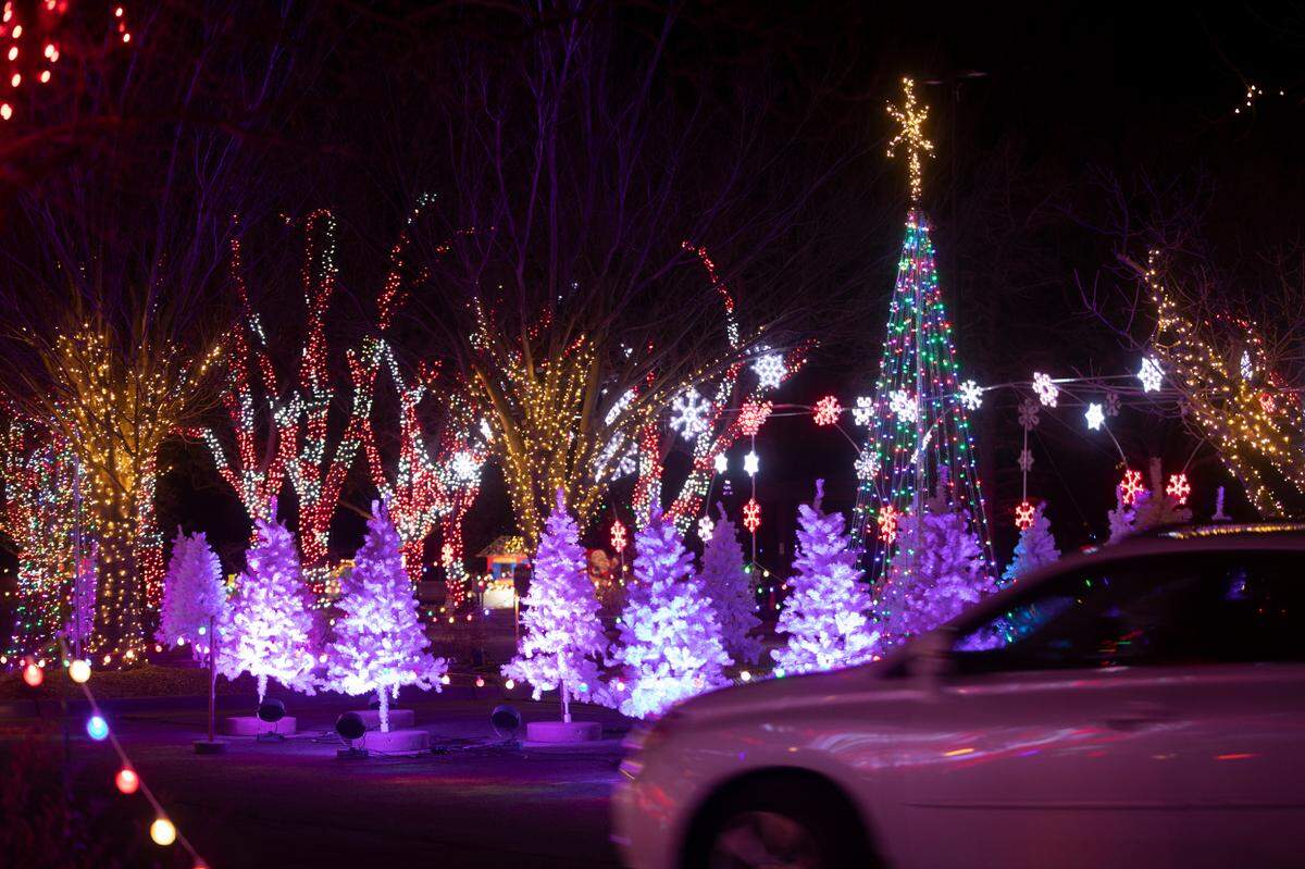 Botanica Illuminations has added a Drive Thru tour where 350,000 lights dance to music. This video is sped up eight times. It’s $20 per car Sunday - Thursday and $25 per car on Friday and Saturday. Tickets need to be pre-purchased. (December 1, 2020)