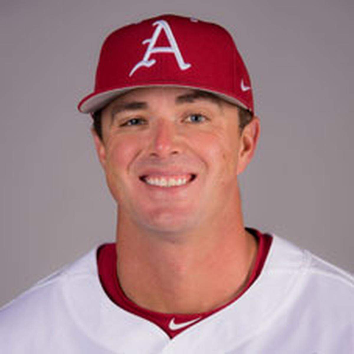 Arkansas assistant coach Nate Thompson