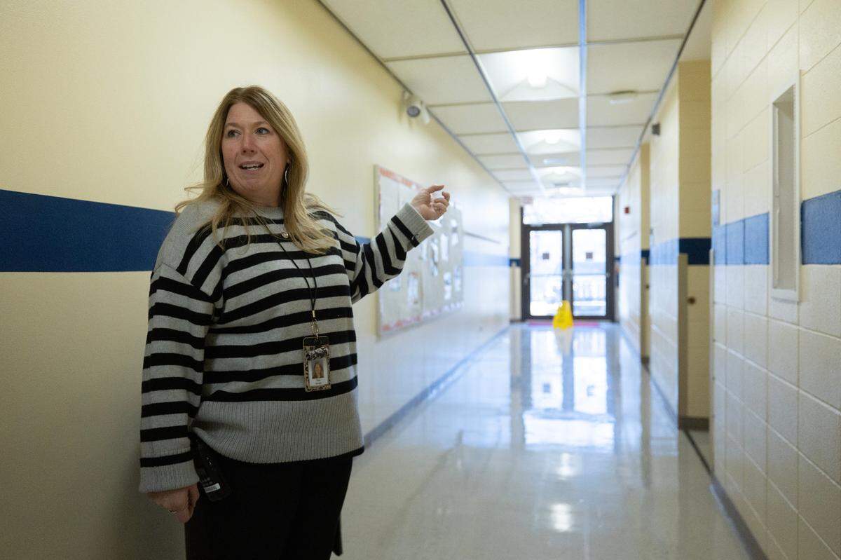 Tracy Minette, the principal at Black Traditional Magnet Elementary School, gives a tour of the building.