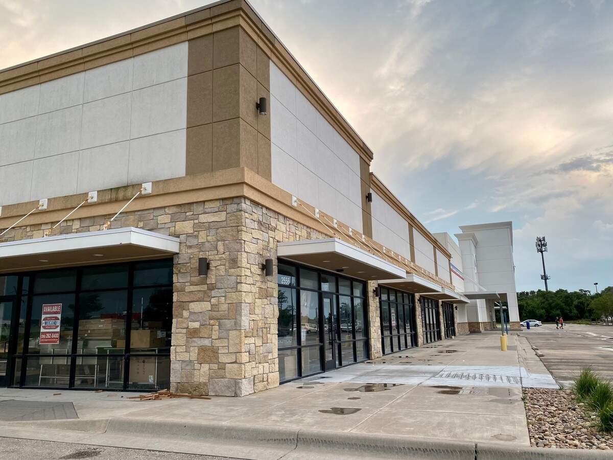 Wichita’s first&nbsp;Fatburger & Buffalo’s Express restaurant is under construction how in a space directly north of the Academy Sports at K-96 and Greenwich.