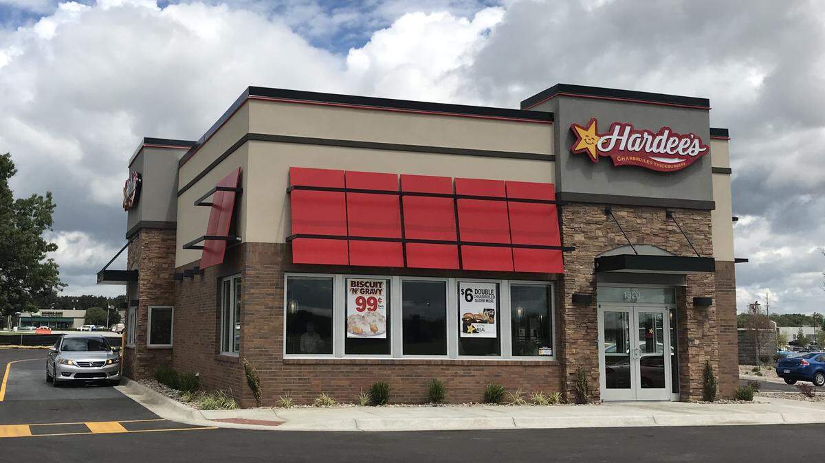 The new Hardee’s at Tyler Pointe opened on Tuesday morning.