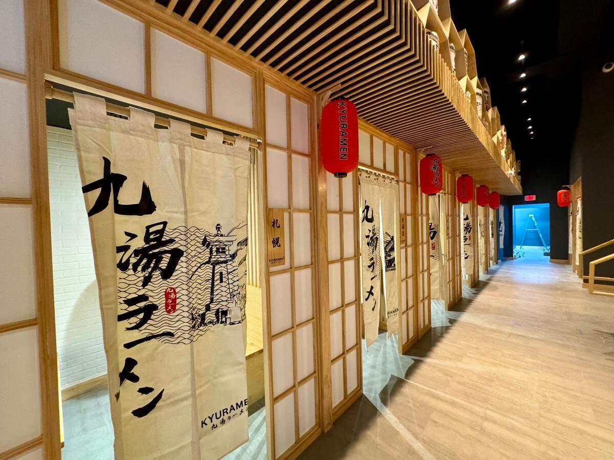 Kyuramen has several private dining booths.