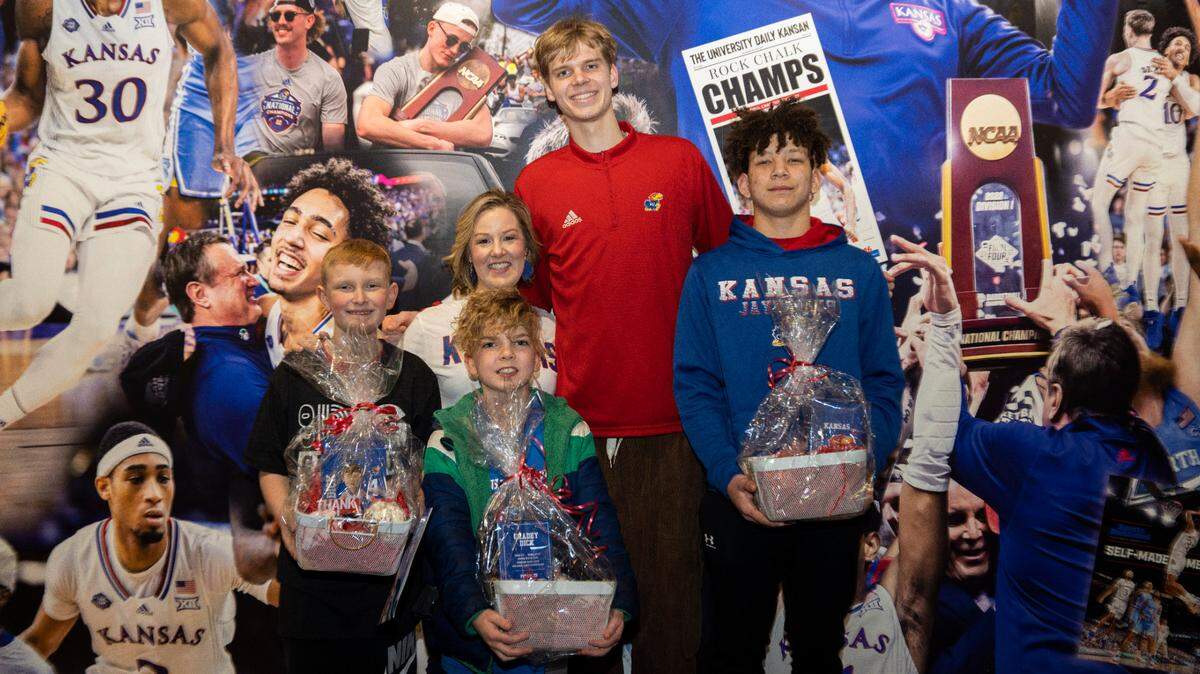 KU freshman Gradey Dick volunteered his time to help Kansas Big Brothers Big Sisters this season with his NIL partnership with Meritrust Credit Union.
