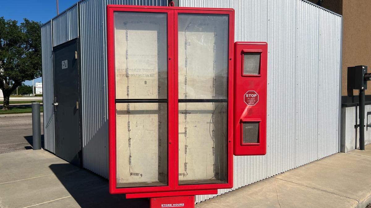 A lack of a drive-through menu was one of the first indications that the Fried Pies shop at Northwest Centre had gone out of business, and now a co-owner confirms it has closed.
