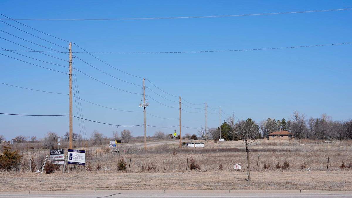 Just north of Top Golf at 29th North and Greenwich is the northeast corner of the intersection, shown here, and just north of that is where Children’s Mercy Kansas City is opening a new clinic. A new hospital could follow to the clinic’s east.