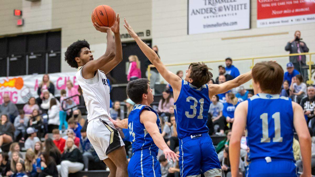 Andover Central’s Kobe Smith has helped lead the Jaguars to the top spot in the AV-CTL Division 2 league standings.