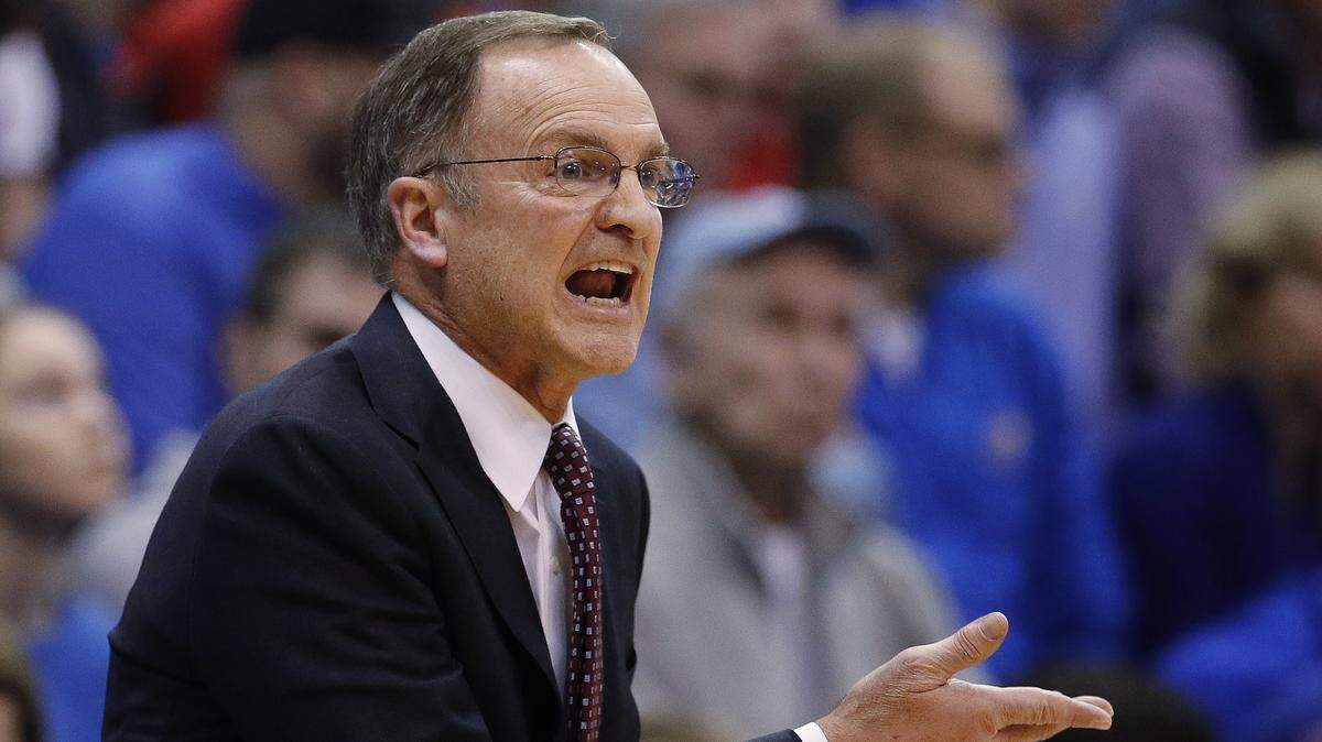 Oklahoma coach Lon Kruger questions a call during the first half of the team’s game against Kansas. (AP Photo/Charlie Riedel)