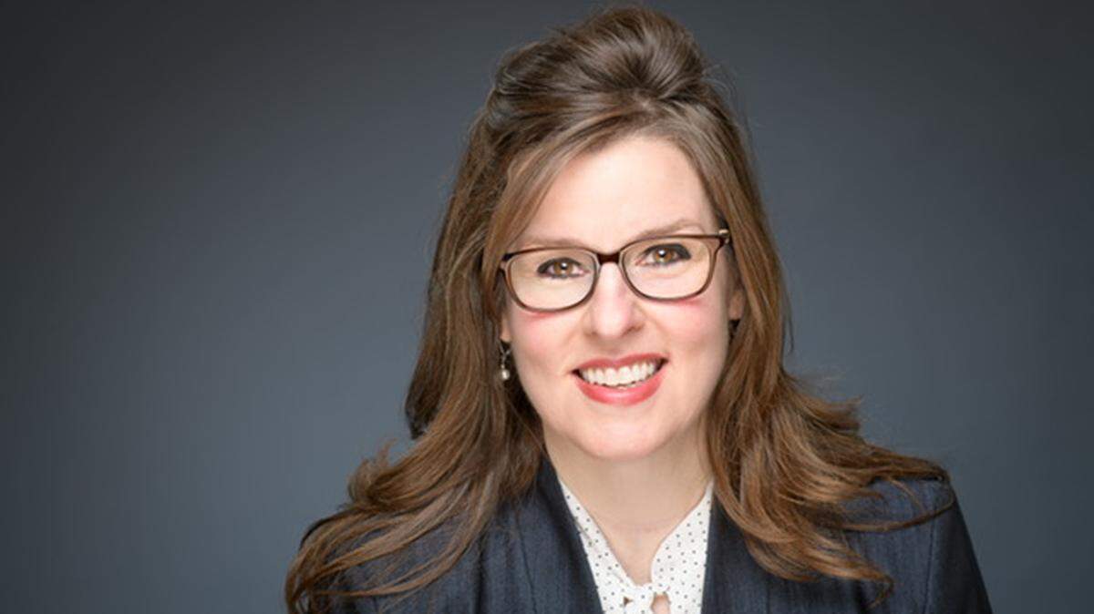 HR specialist Molly Crowe said she always knew she wanted to help people in their careers, and now she’s doing that through the Dale Carnegie franchise for Kansas.