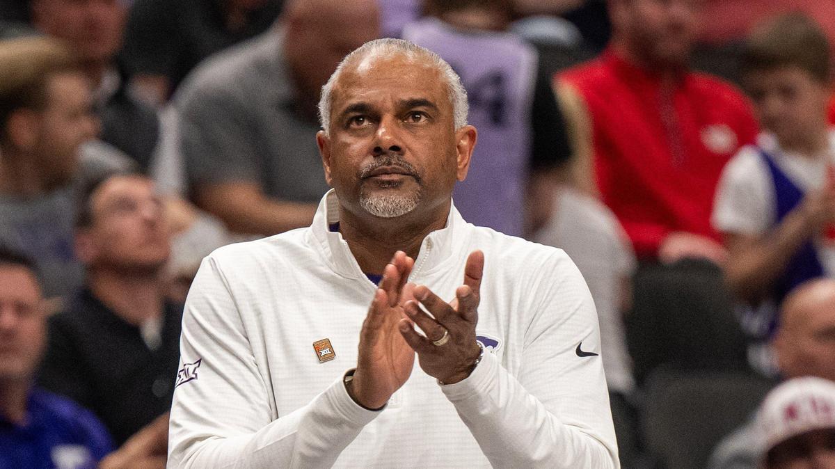 Kansas State Wildcats head coach Jerome Tang claps for his team in the first half of the Big 12 Championship First Round game vs. the Arizona State Sun Devils on Tuesday, Mar. 11, 2025 at T-Mobile Center.