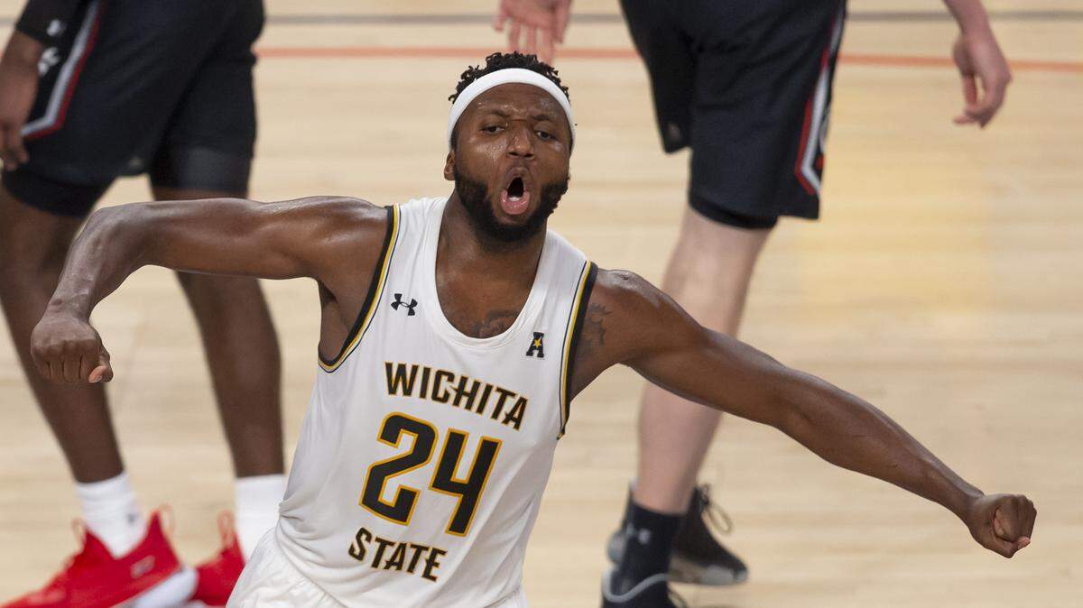 Wichita State’s Morris Udeze celebrates a big play against Cincinnati in the semifinal of the AAC tournament.