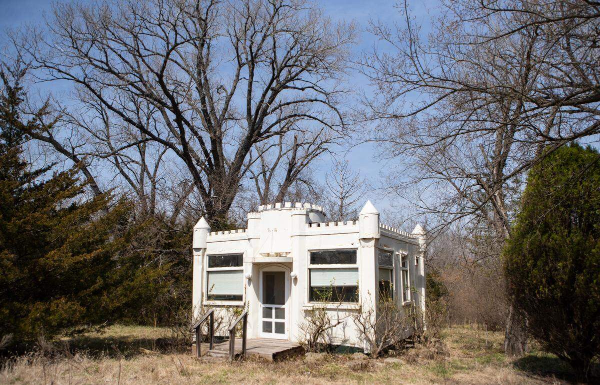 A castle-shaped 1930s-era portable metal diner that years ago was home to a Wichita burger stand on East Douglas but that has been hidden on a rural property in Butler County for decades could find new life in downtown Wichita.
