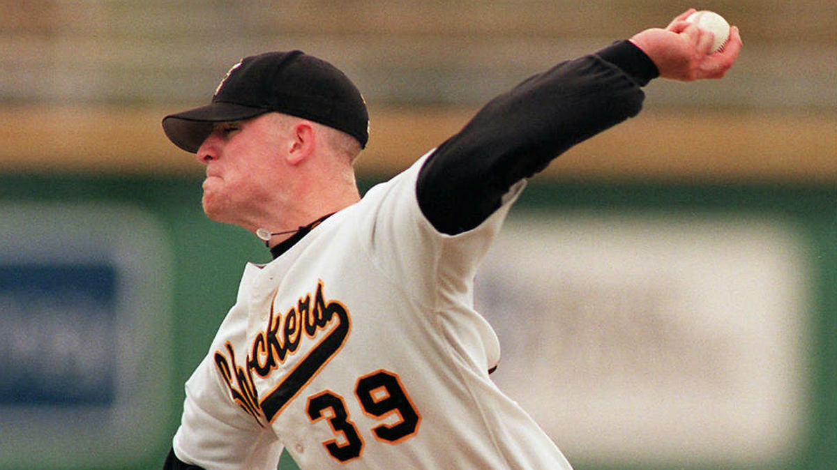 Former Wichita State pitching standout Nate Robertson will serve on the six-person advisory group to help WSU president Rick Muma select the school’s next athletic director.