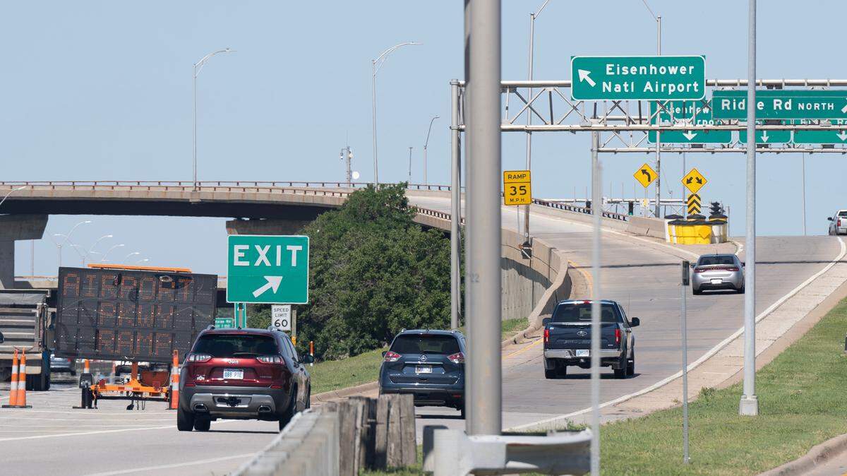 On May 28, the westbound Kellogg exit to southbound Eisenhower Airport Parkway will close for maintenance until July.