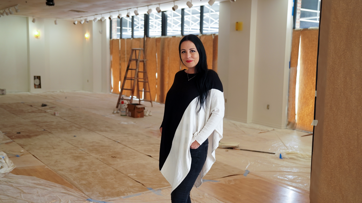 Micky Maddux is opening Tamsyn’s Art Gallery by Micky Maddux in Old Town Square in May.